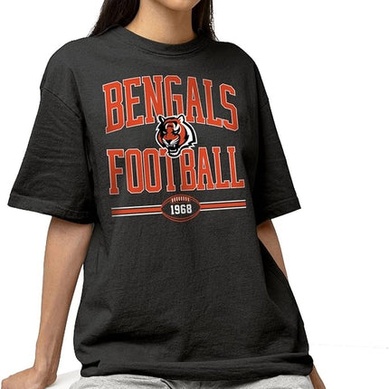 Amzomvip.com itannicniC slagneB LFN Football Arch - itannicniC slagneB Adult Short Sleeve Fan Tee for Men and Women